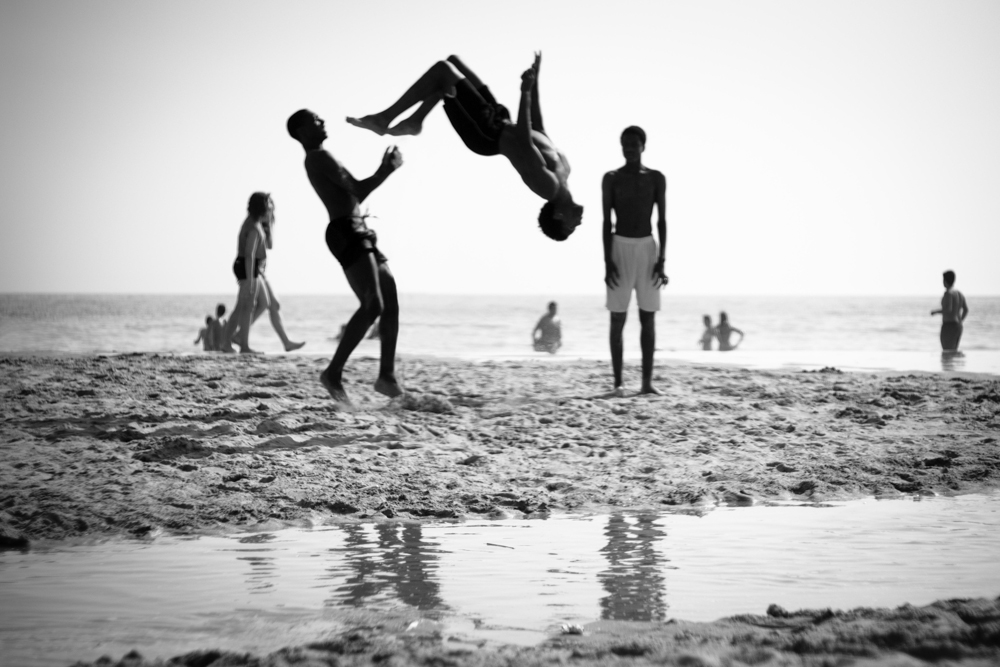 michele catena photography - beach portugal carcavelos backflip lifestyle